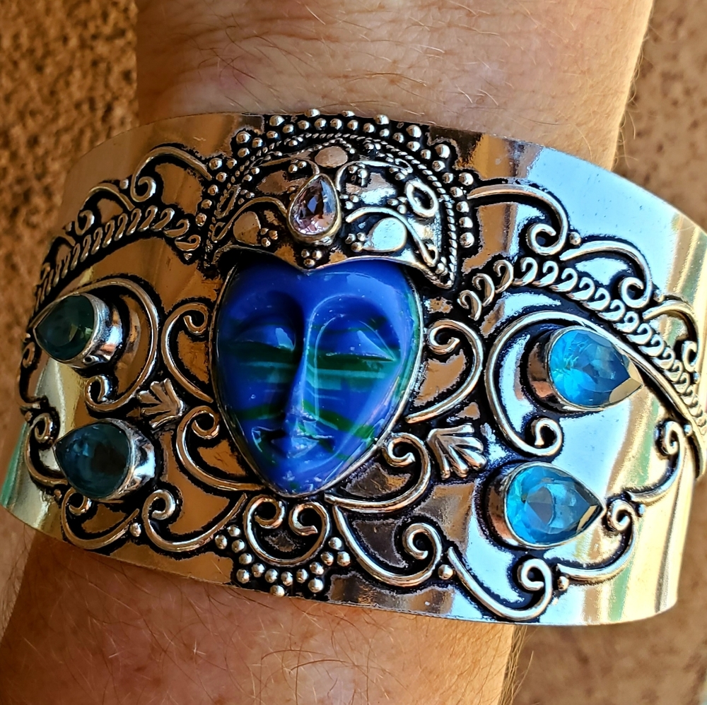 New Carved Goddess Blue Quartz & Pink Topaz 925 Silver Cuff Bracelet.